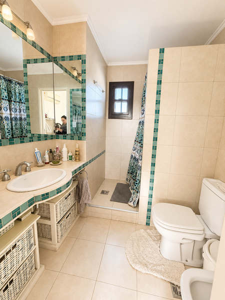 Ba&ntilde;o