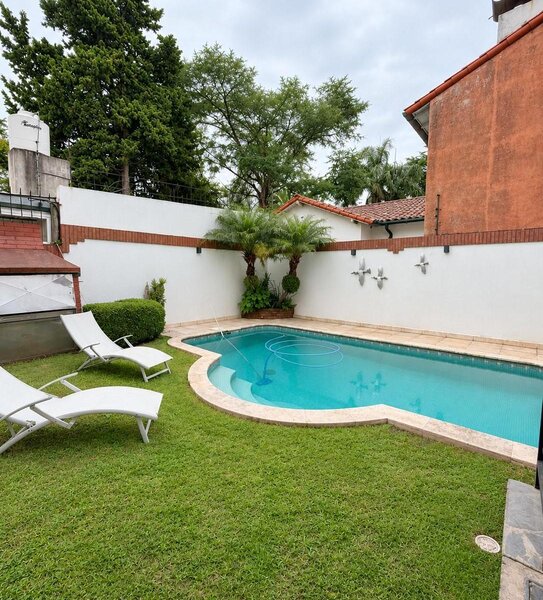 Parque, pileta y parrilla