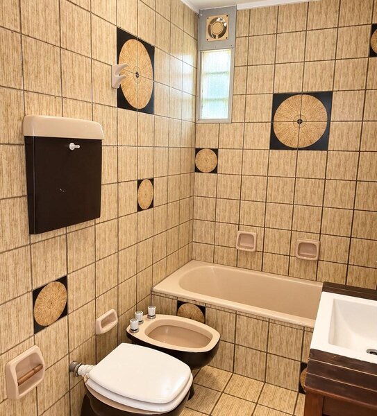 Ba&ntilde;os